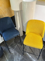 Sgabelli con seduta in tessuto e gambe in metallo fcsdesign (2)