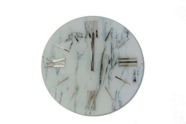 orologio in vetro effetto marmo grigio